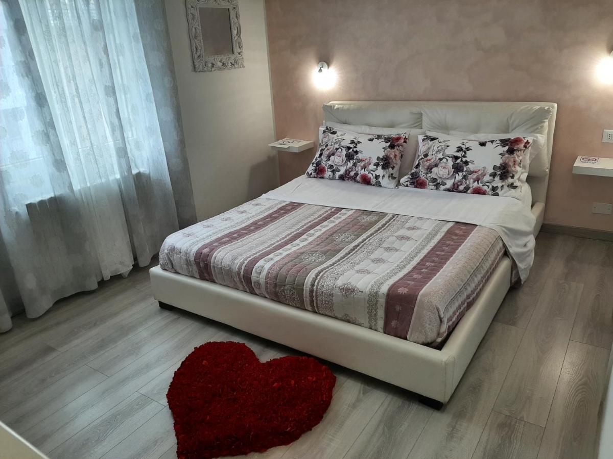 Viola Di Mare Rooms And Parking Termoli Bagian luar foto