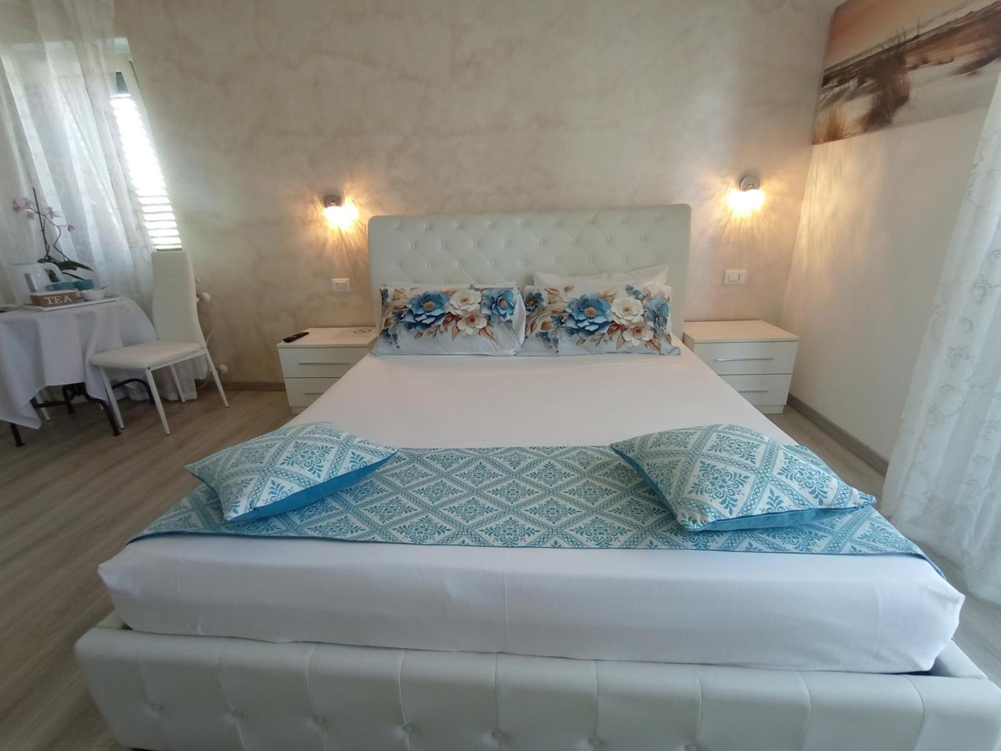 Viola Di Mare Rooms And Parking Termoli Bagian luar foto