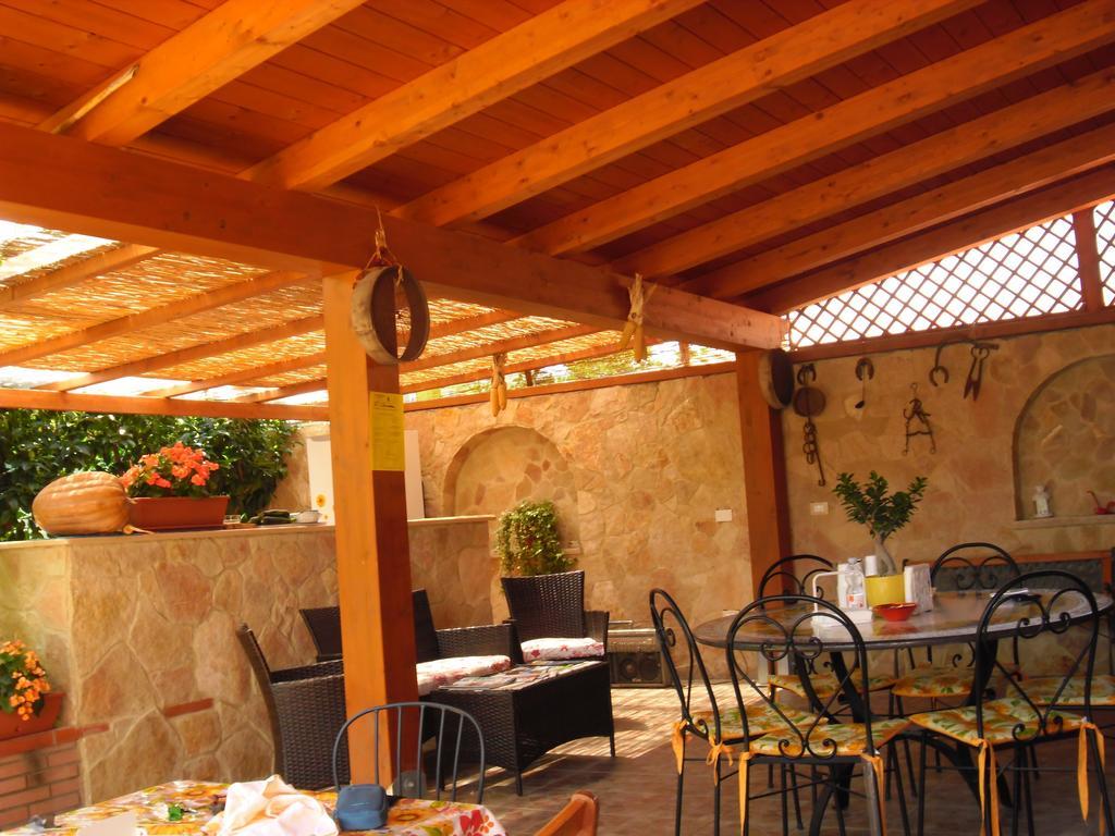 Viola Di Mare Rooms And Parking Termoli Bagian luar foto