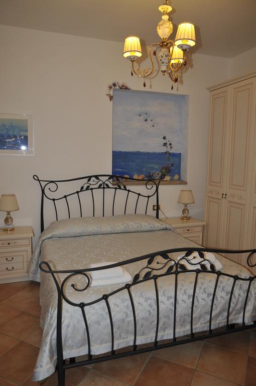 Viola Di Mare Rooms And Parking Termoli Ruang foto