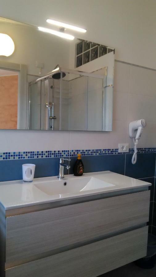 Viola Di Mare Rooms And Parking Termoli Bagian luar foto